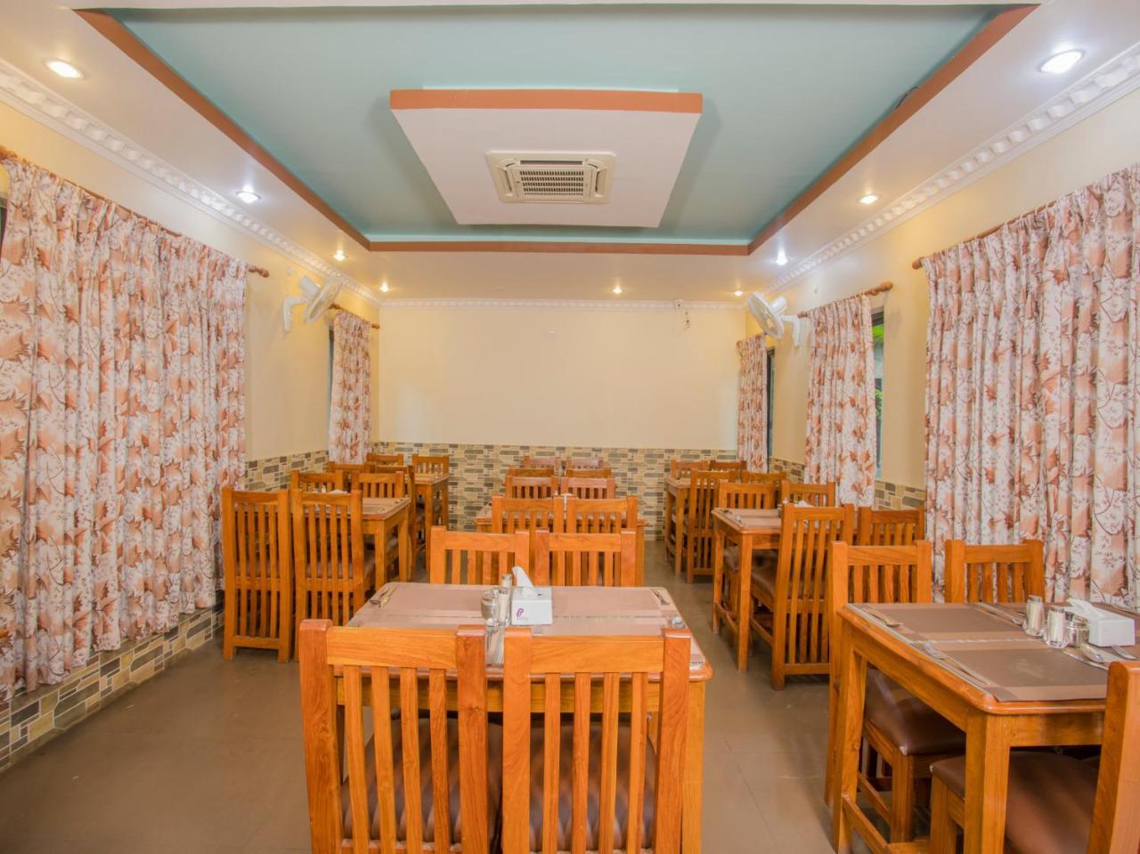 Hotel Trip Pokhara Exterior foto