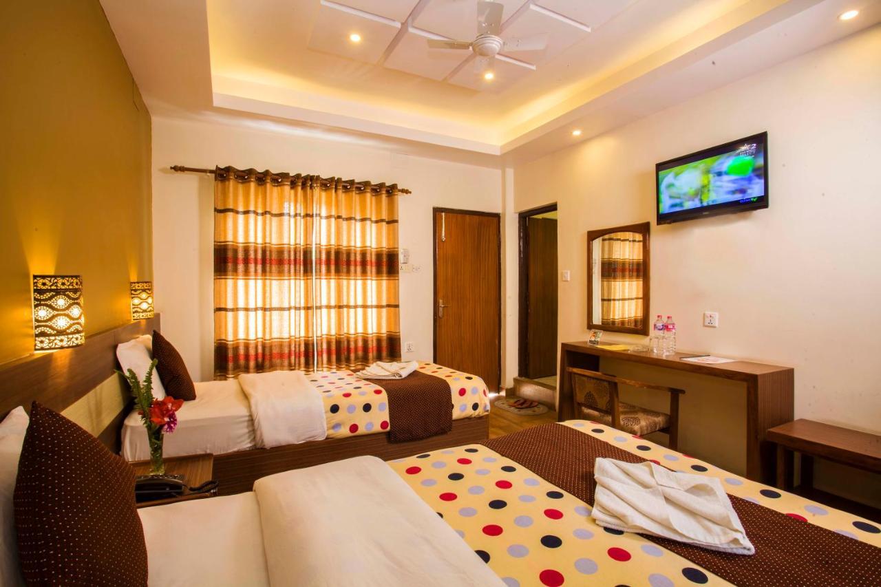 Hotel Trip Pokhara Exterior foto